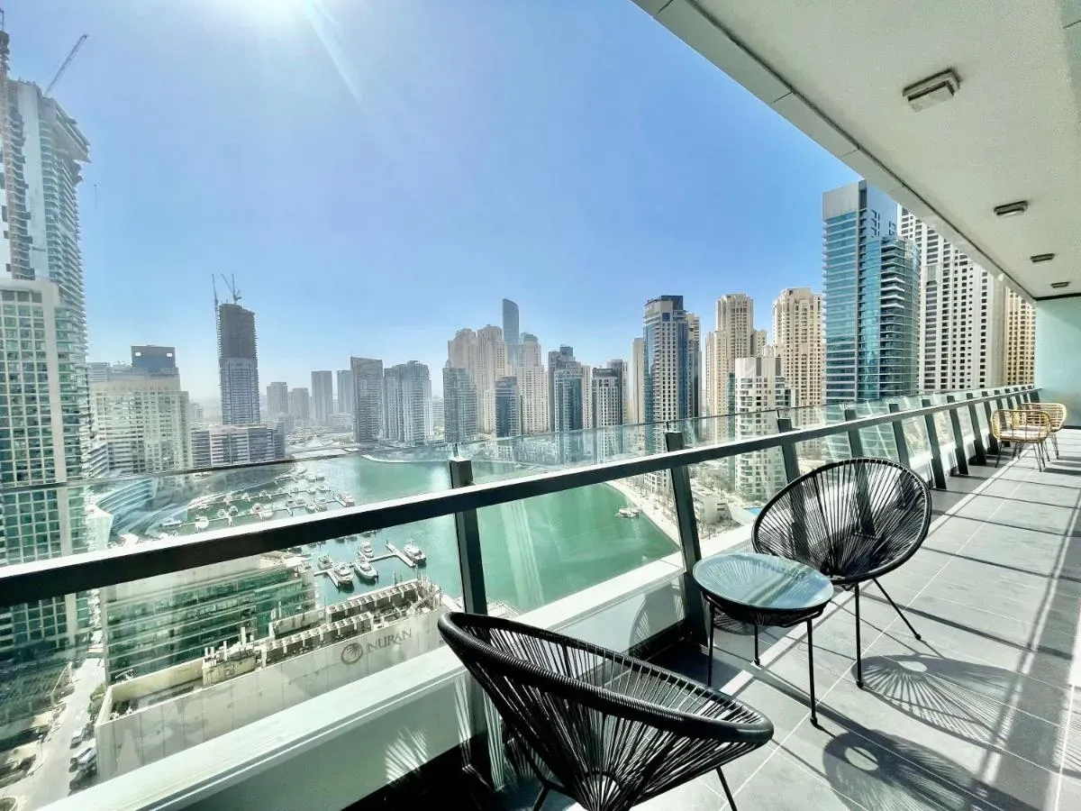 balcony deep cleaning dubai